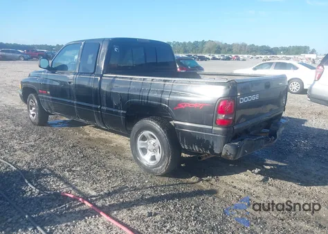 1998 Dodge Ram 1500 St z USA, uszkodzony, nr VIN 3B7HC13Y0WG196673